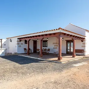 home2book-finca-dos-ruedas.hotelsfuerteventura.org/