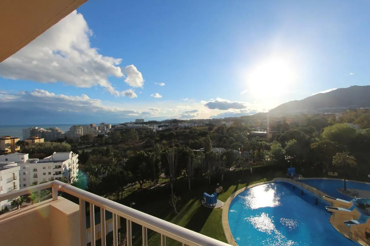 527 Jupiter Apartamentos - Piscina Abierta - Excelente Conexion Wifi Benalmadena 0*,  Spain
